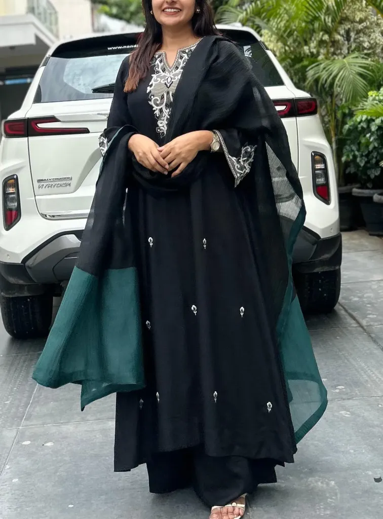 [Kurti Set-0001] Black Embroidered Kurta set