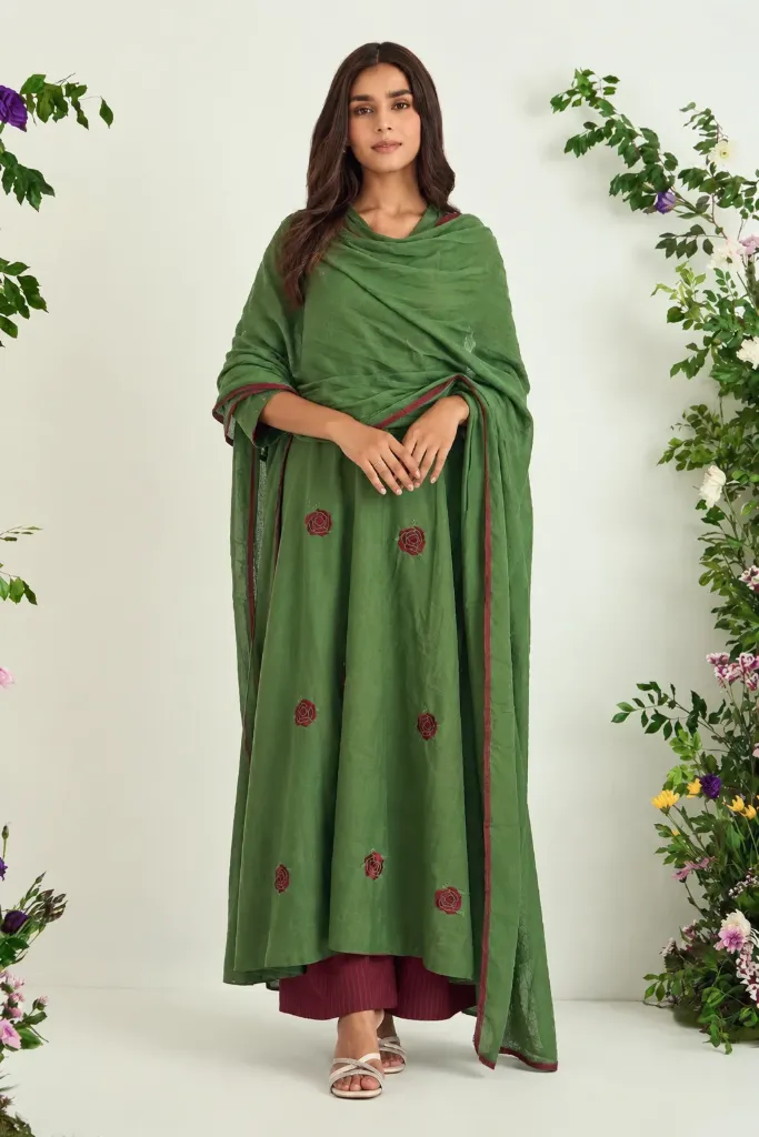[Casual wear-0001] Emerald Green Embroidered Anarkali Set